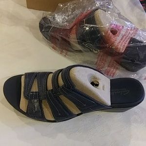 Clarks  brand new bundle all 5 or sandals for $50